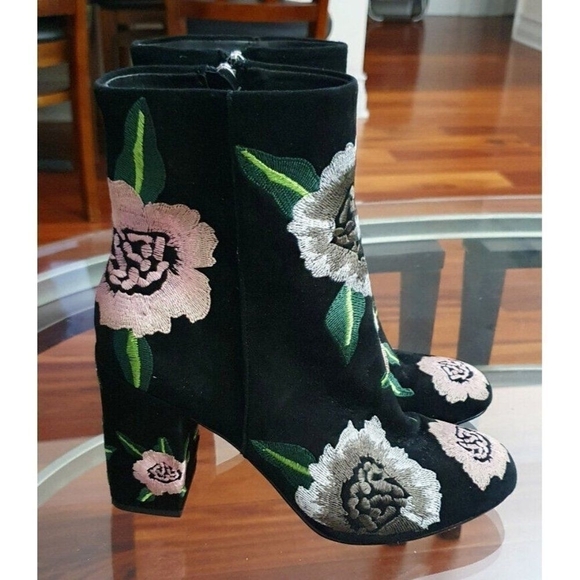Rebecca Minkoff Embroidered Booty Sze 9,5 - Picture 3 of 13
